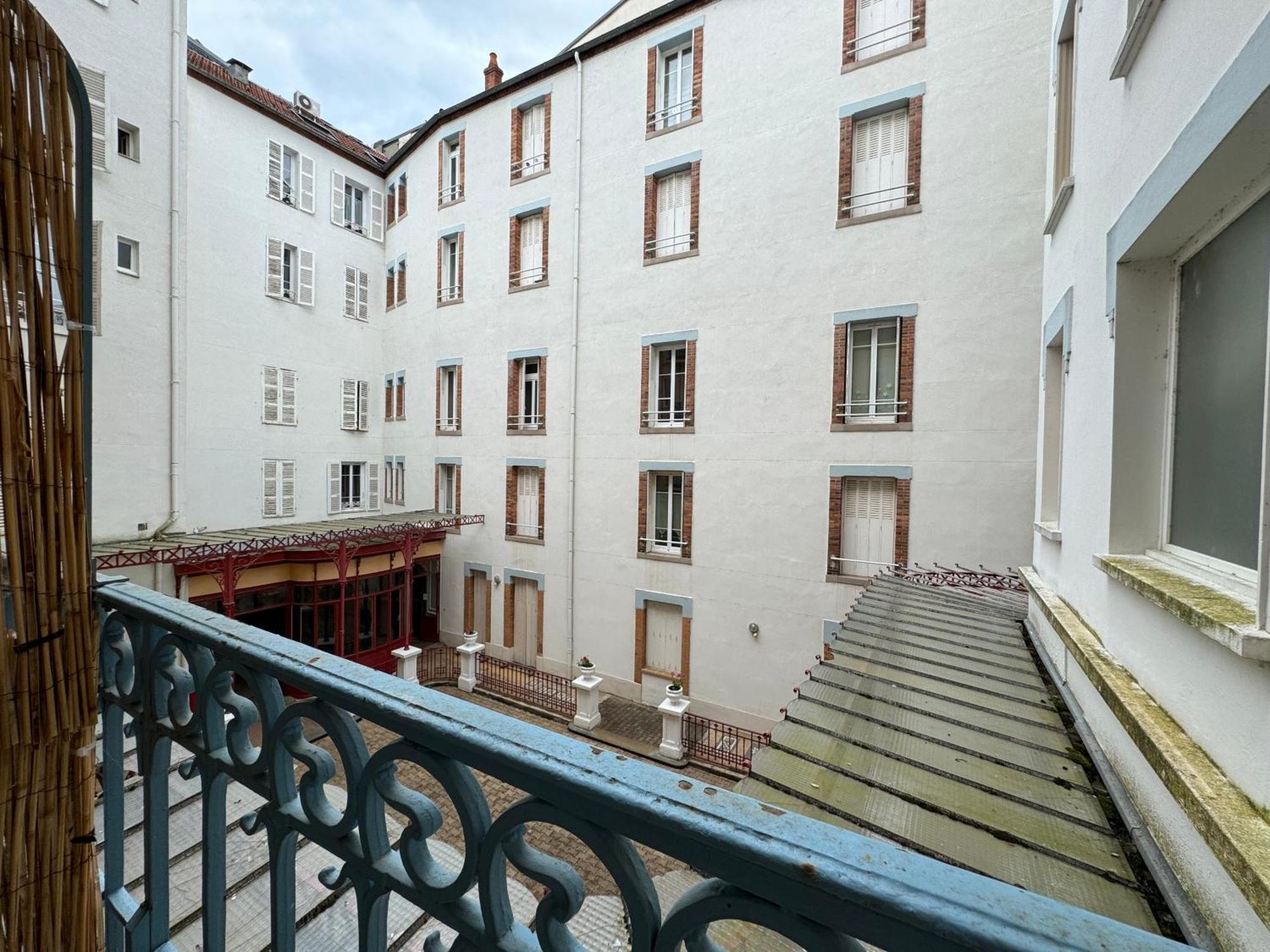 Petit Splendid - Ancien Palace, Balcon, Centre Vichy Buitenkant foto