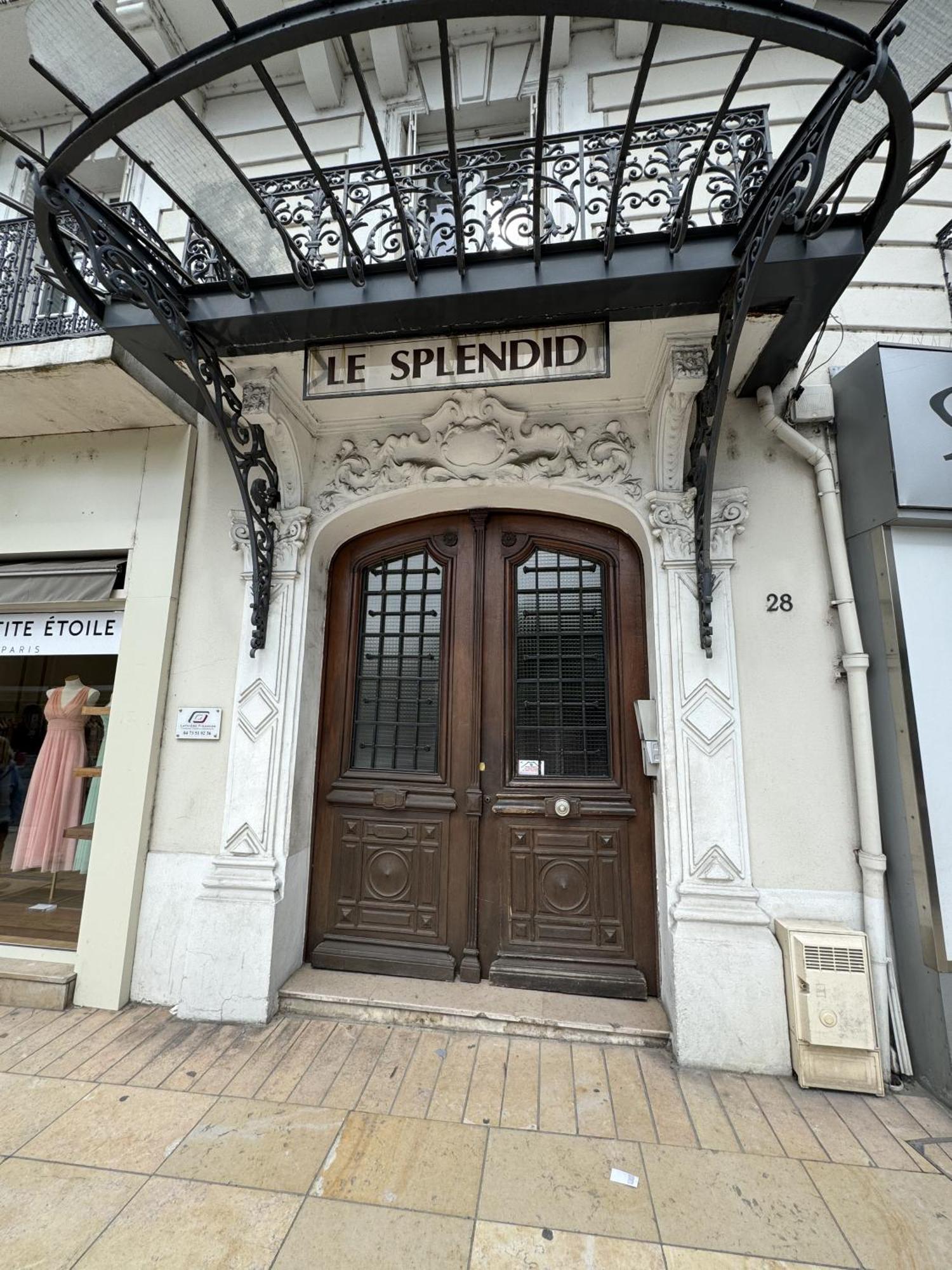 Petit Splendid - Ancien Palace, Balcon, Centre Vichy Buitenkant foto